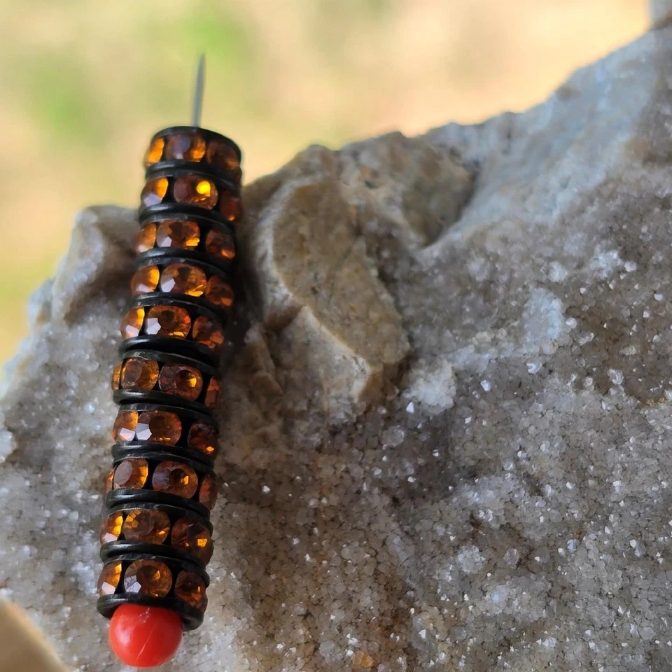 (10) 复古施华洛世奇黑色金属圆形珠琥珀水钻 — 第 4/4 张图片