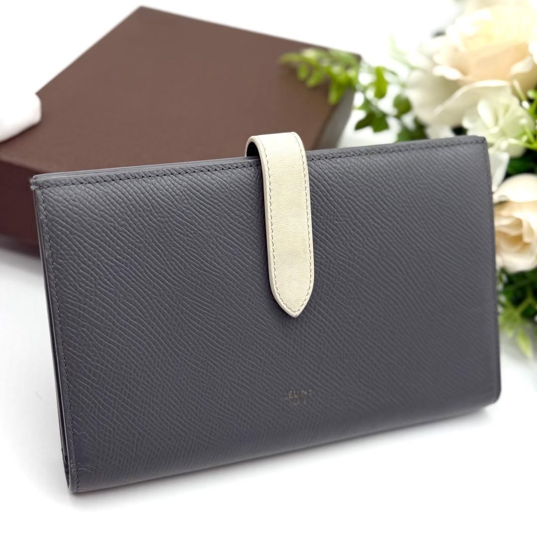 Excellent condition Celine Large Strap Bicolor Gr… - image 10