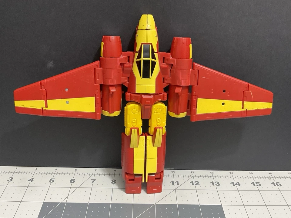 Transformers Marvel Crossovers 6" Iron Man 2 Autobot Fighter Jet de Hasbro Foto 4 de 4