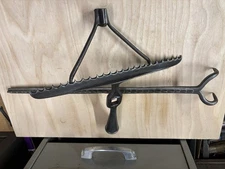 Antique Hinkle Cast Iron Carpet Stretcher In Working Condition 