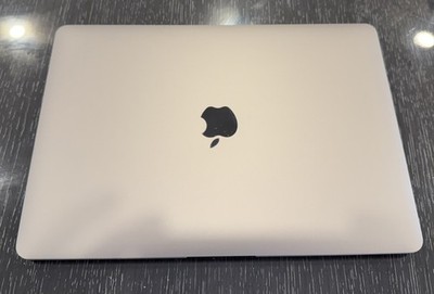 Apple MacBook Air 13.3'' (256GB SSD, Apple M1, 3.2GHz, 16GB) Laptop - Space Grey