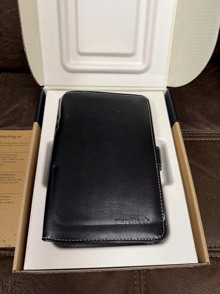 Amazon Kindle 2nd Generation Edition in original box. Unused - Image 2 of 4