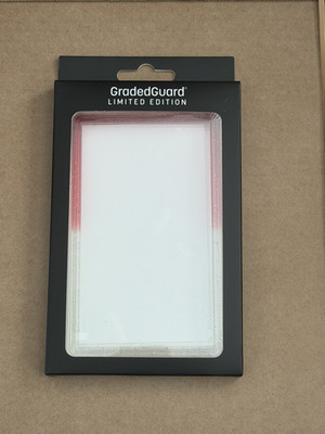 GradedGuard Limited Edition PSA Graded Guard Display Case x 1 | Cherry | Neu 