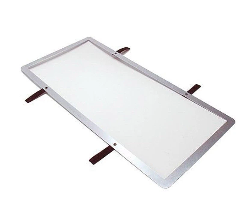 Kino Flo Diva-Lite 401 with Travel & Lamp Cases Kit (120VAC) - Image 4 of 4