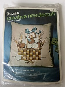 Vintage Bucilla Creative Needlecraft  Kit #2031 “All Your Eggs” NEW