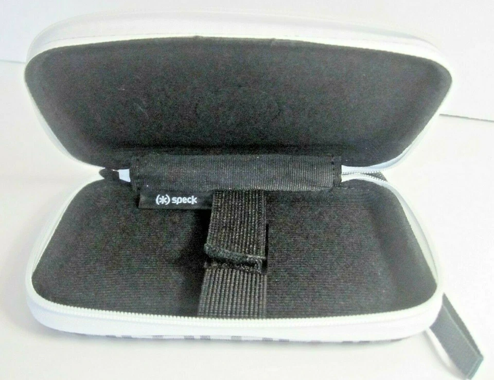 Funda con Cremallera Speck 4" X 6" para Accesorios de Teléfono Celular Diseño a Cuadros con Cable   Foto 3 de 3