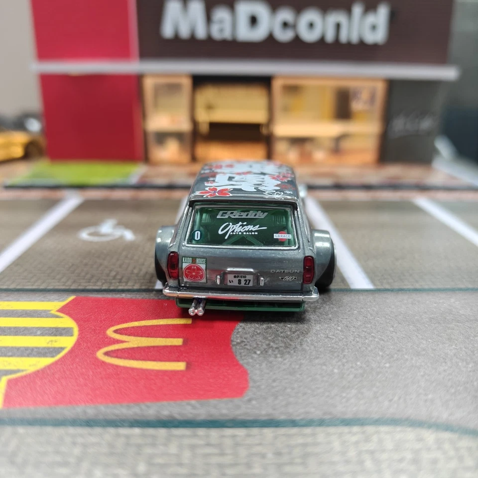 Mini GT x Kaido House 1:64 Datsun Kaido 510 Wagon Hanami V1 Vert KHMG013 Foto 4 de 4