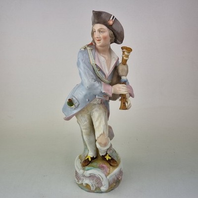 20. Jh. deutsche Figur eines Mannes Dudelsack Musiker 32,5 cm hoch A/F