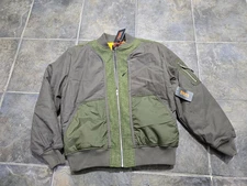 Bass Outdoor Jacket Mens medium Green Full Zip Hero Bomber Regular outdoor