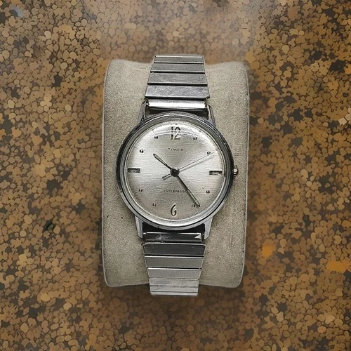 Vintage Timex 1967 Marlin 33mm Men's Mechanical Watch - Silver Tone