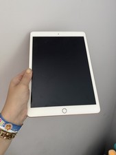 Apple iPad 5th Gen Wi-Fi 9.7    Touch Screen NOT Working   AS IS