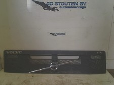 Calandre Volvo 460