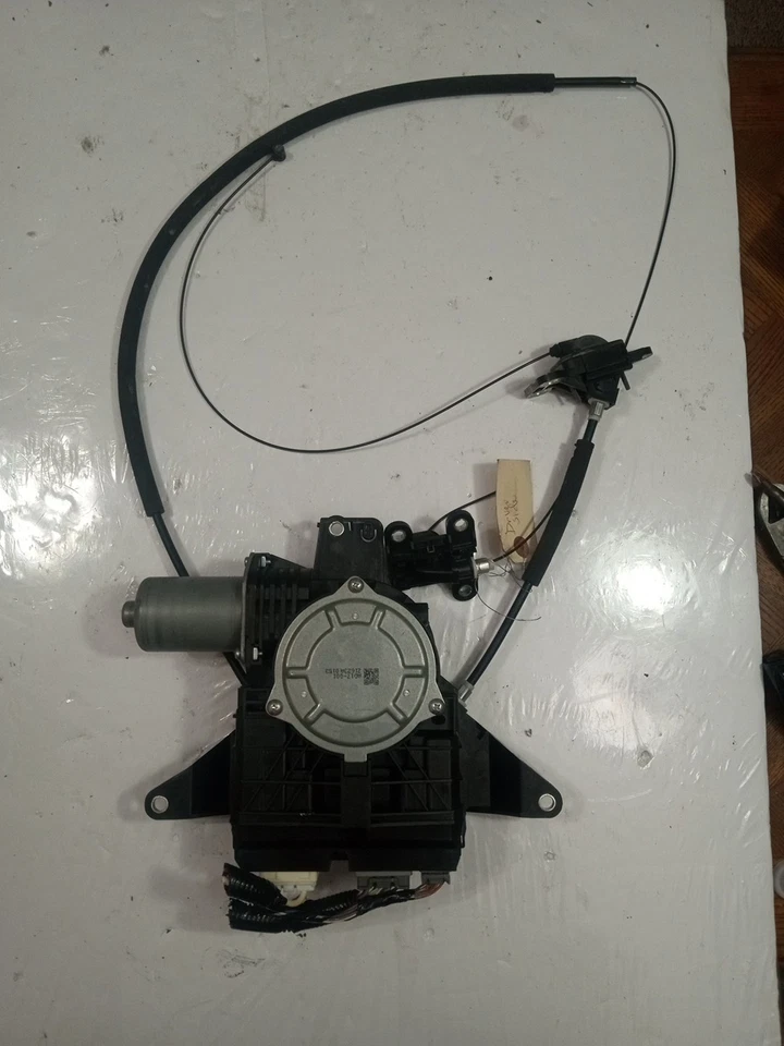 2011-2017 Honda Odyssey Sliding Door Motor Driver Left Side Power Oem - Image 3 of 4