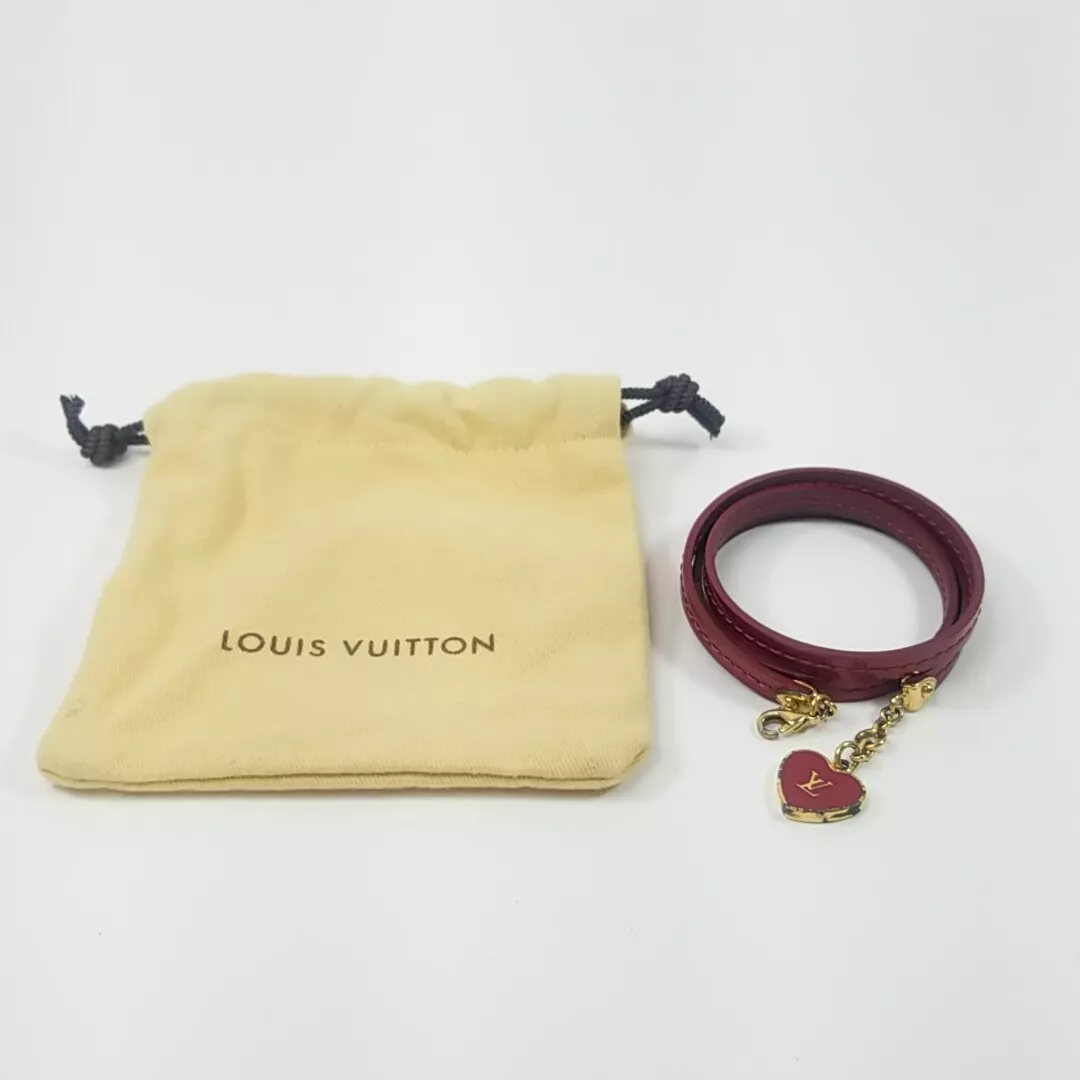 100% Authentic Louis Vuitton Bangle Bracelet Commit Heart Patent Leather  Red