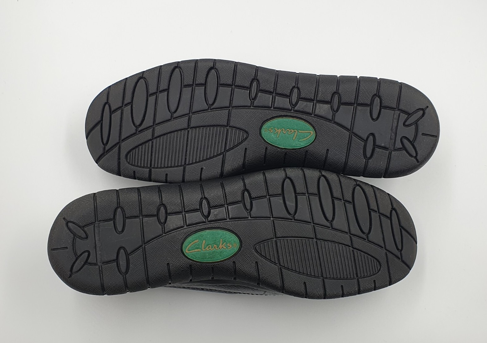 clarks moccasins womens