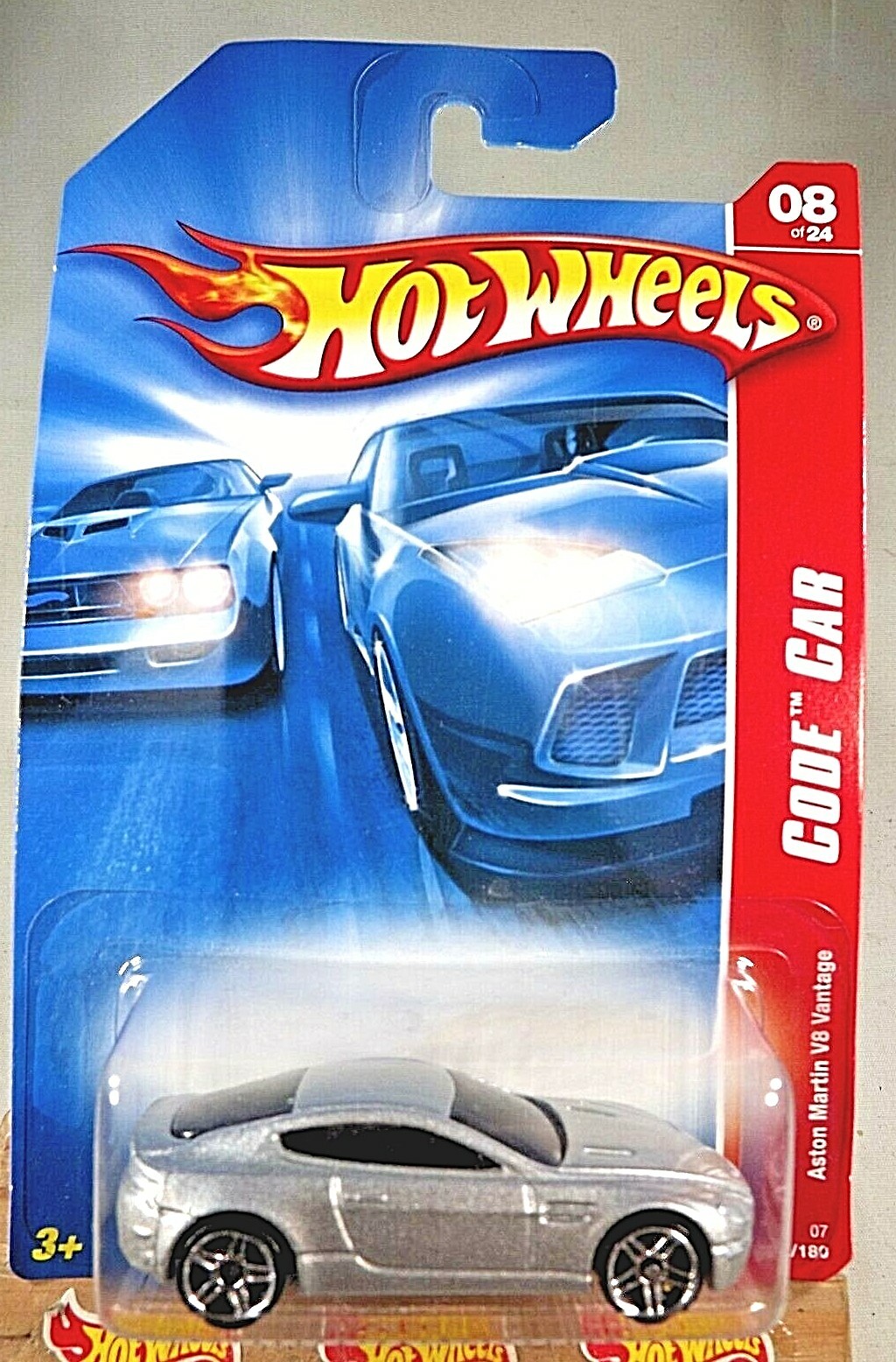 2007 Hot Wheels #92 Code Car 8/24 ASTON MARTIN V8 VANTAGE Silver Variant wPr5 Sp
