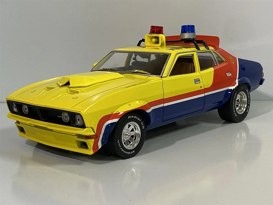 MAD MAX Auto 1974 FORD FALCON XB 4 First V8 Interceptor Modello 1/18 Originale - Immagine 2 di 4