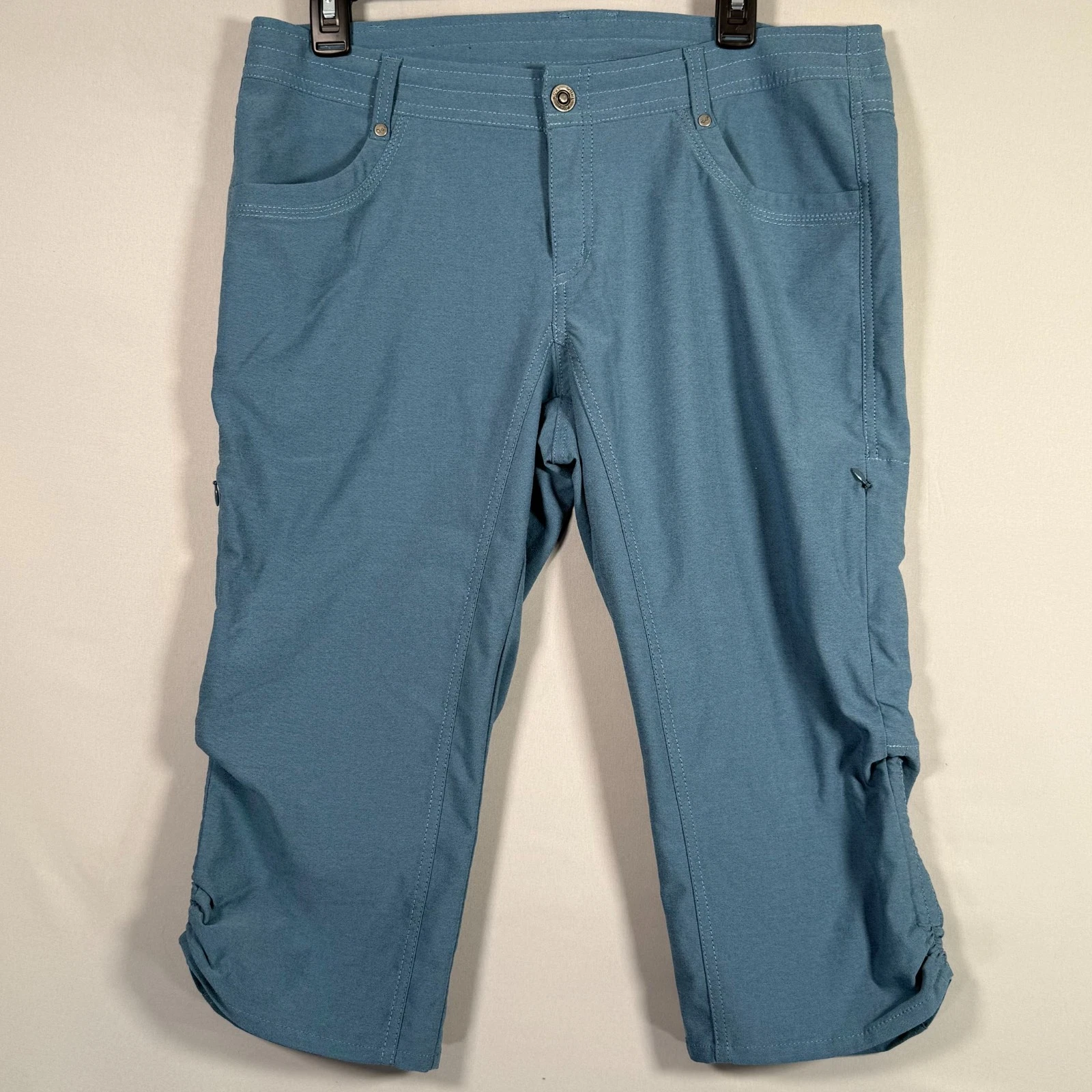 Kuhl Women’s Capri Pants Cropped 34x19" Teal Hiking Outdoor 6 pockets Stetch
Opens in a new window o