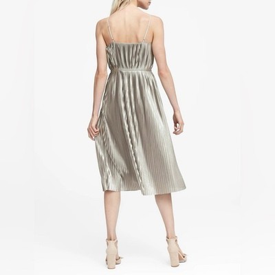 banana republic silver pleated dress Banana Republic Metallic Silver Pleated Midi Dress