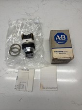 New in Box Allen Bradley 800T-J5A Selector Switch 3 Position Spring Return 30MM