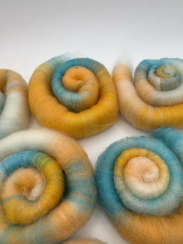 35g of Rolags + Drop Spindle Beginner Yarn Spinning Gift Kit Falkland Wool READ - Image 3 of 4