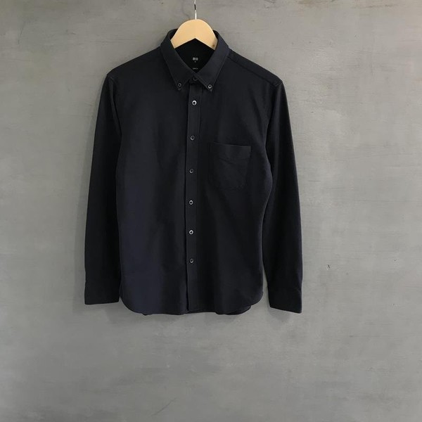 Men Uniqlo Shirt Navy Polyester 38 / M / 46