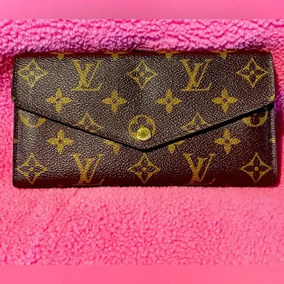 Genuine LOUIS VUITTON Sarah wallet leather monogram LV (M60531)