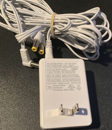 Lemax Christmas Village 4.5 Volts 3 Output AC/DC Power Adapter W045PUL FAST SHIP - Picture 2 of 2