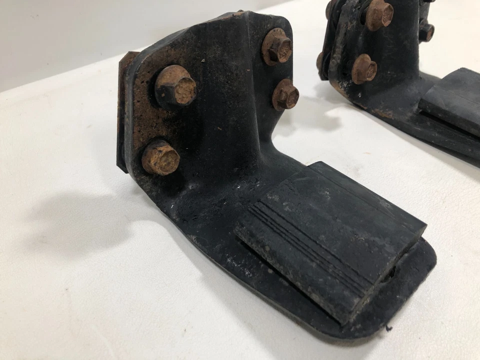 Soporte de sobrecarga Ford F250 F350 1999-2016 muelle de hoja trasero con herrajes Foto 3 de 4