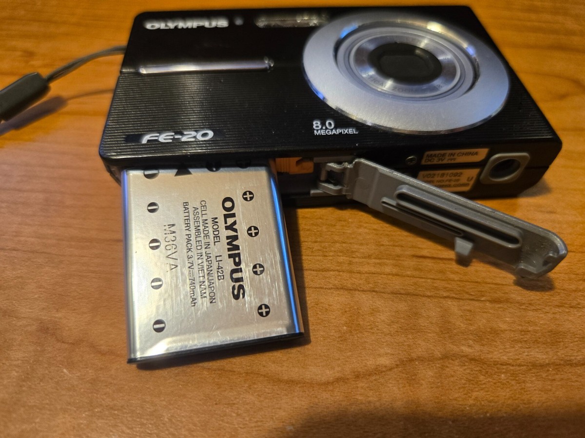 OLYMPUS FE-20 8.0メガピクセル デジタルカメラ オマケ付 Amazon.com : Olympus FE-20 - Digital camera - compact - 8.0