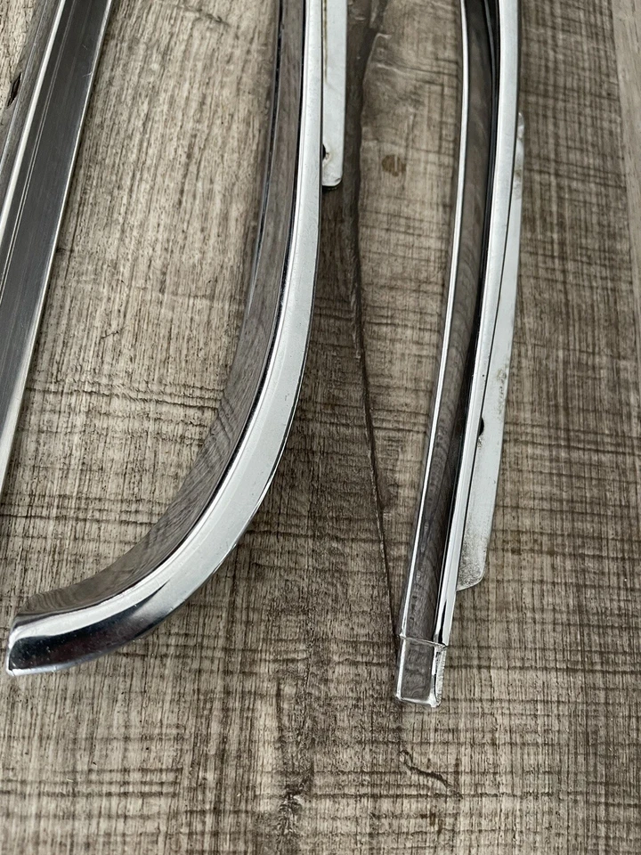 Ford Galaxie Custom 500 XL 1964 4 puertas sedán moldura cinturón 1963 OEM Mercury Foto 3 de 4