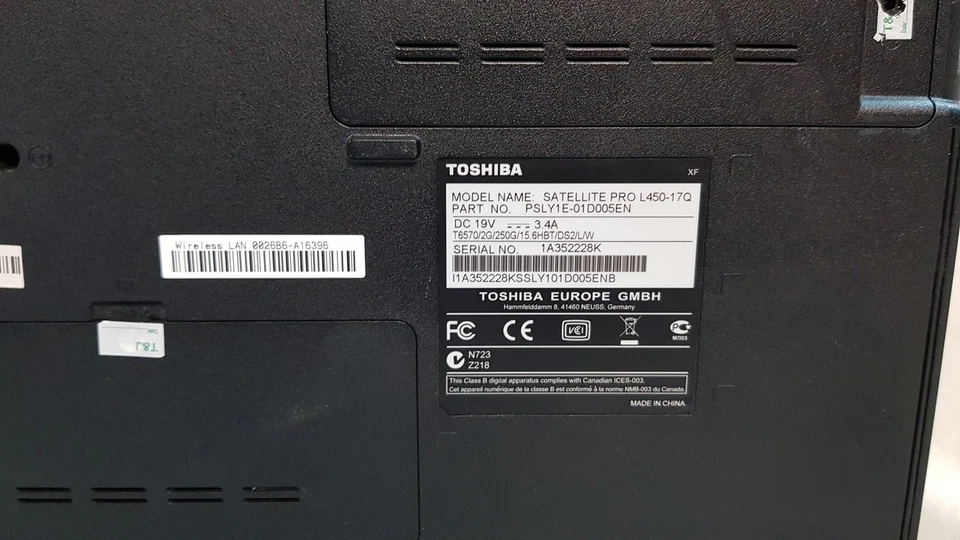 Toshiba satellite pro l450-17q 15.6" Laptop Intel Core 2 Duo T6570 4GB No HDD - Image 3 of 4