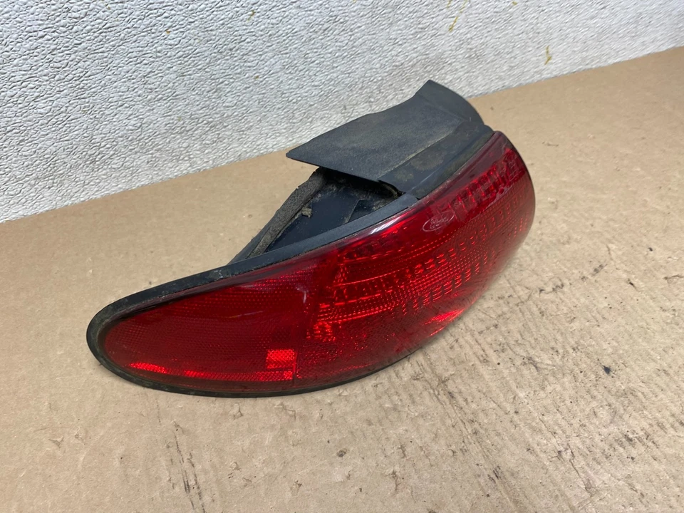 Luz trasera izquierda Ford Contour 1998 1999 2000 OEM Q1800 DG Foto 3 de 4