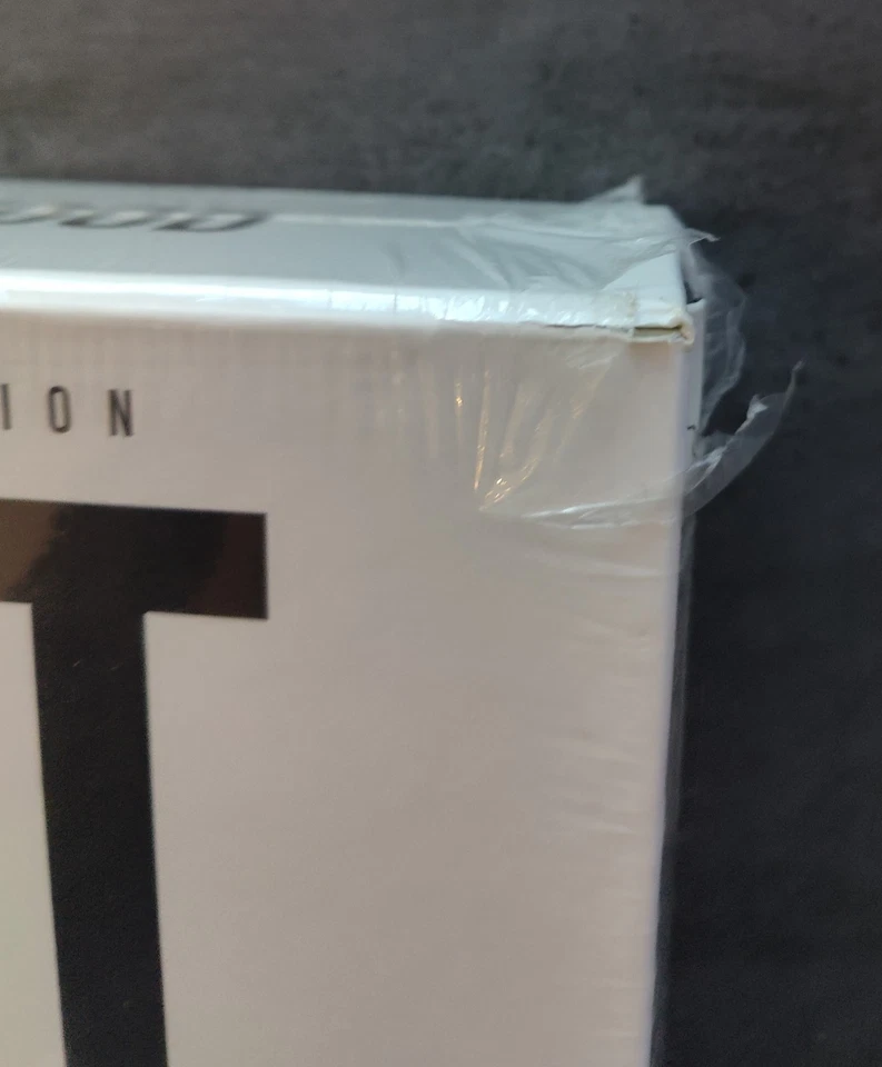 Clint Eastwood The Signature Film Collection Blu-ray 63Disc Set Read Description - Image 2 of 4