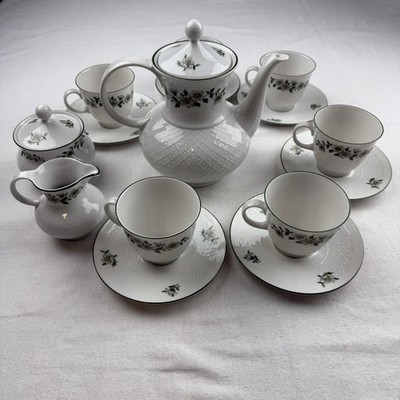 Seltmann Weiden Bavaria Tea Set 15 Pc Germany White Floral Porcelain Vintage 