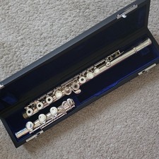 Giardinelli Wm S Haynes GFL 10 (Amadeus 600/680) Open Hole B Foot Flute No HJ