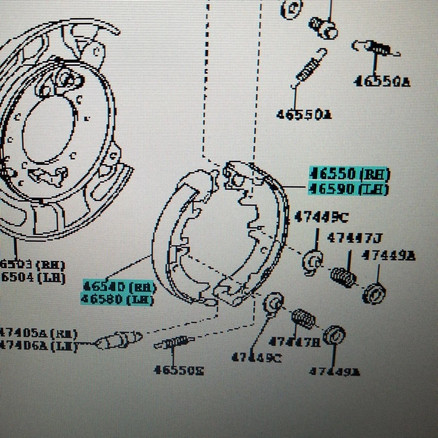 Genuine OEM Parking Brake Shoe Set 46540-44010 Fit 00-05 Toyota RAV4 Lexus GS IS Foto 2 de 2