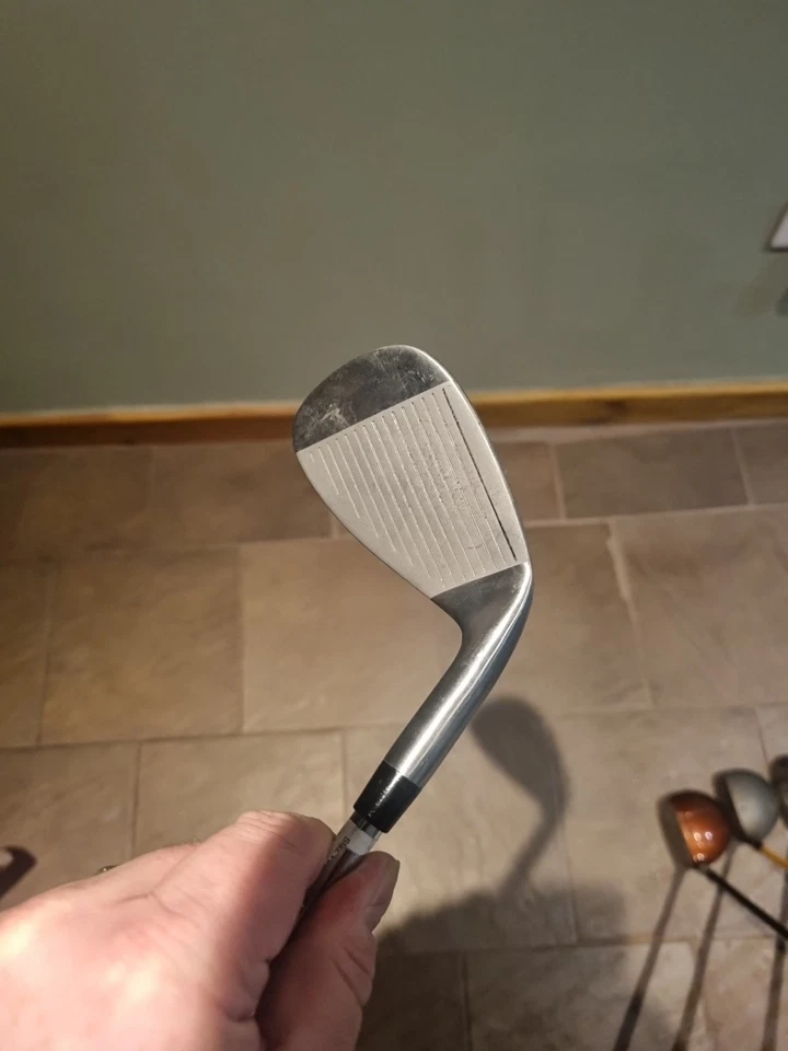Slazenger V300 9 Iron Regular Left Handed - Image 3 of 4