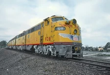 April 1980 Union Pacific Officers Special E8A 928 leading 5 x 7 Photo