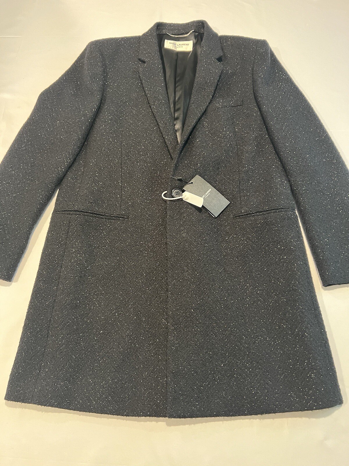 Cappotto scintillante da uomo Saint Laurent. 52 42. 3650