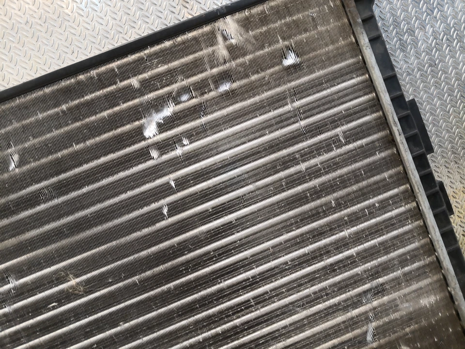 MINI COOPER R50 One Manual Water Coolant Radiator 1.6 Petrol 85 kw - Image 4 of 4