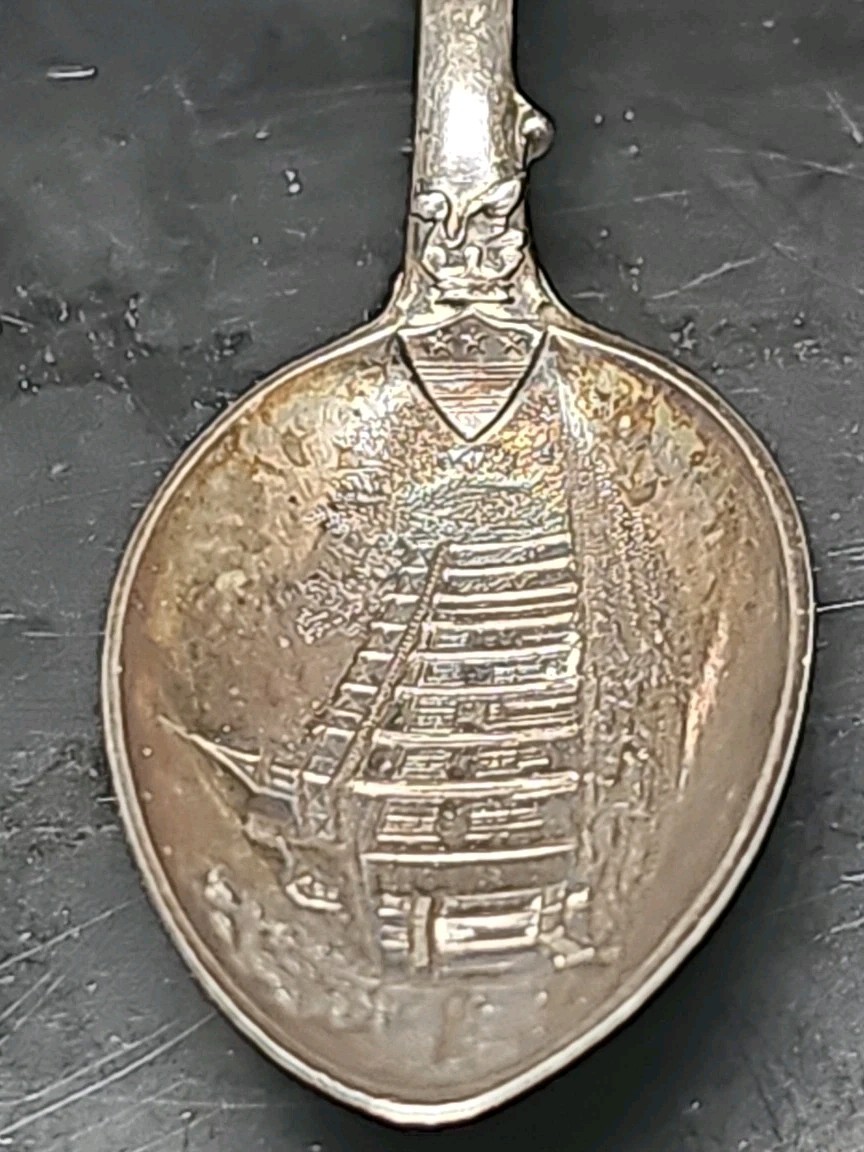 Foto 3 di 6