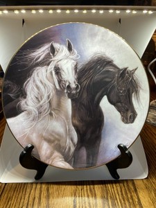 Danbury Mint “Set Free” Susie Morton Horse Porcelain Plate C8533 (1994)