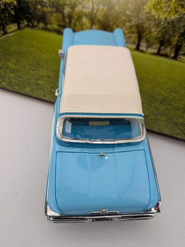 Danbury Mint 1/24 pressofuso, 1957 Mercury Montclair Cabrio ottime condizioni - Foto 17 di 19