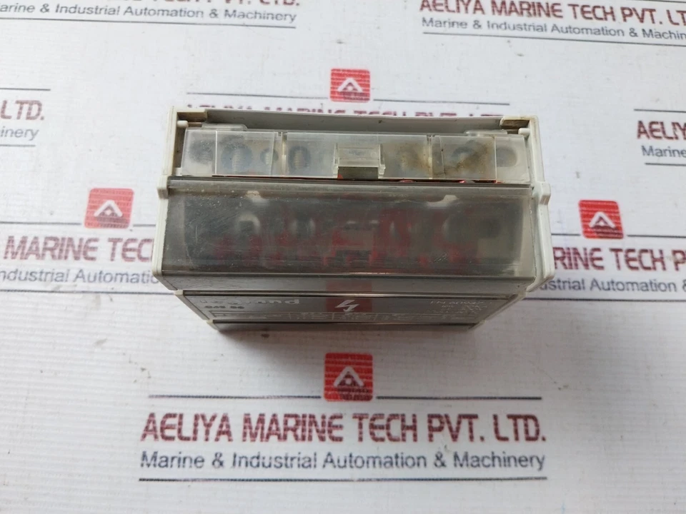 LEGRAND 048 86 Modular Distribution Block 500V - Image 4 of 4