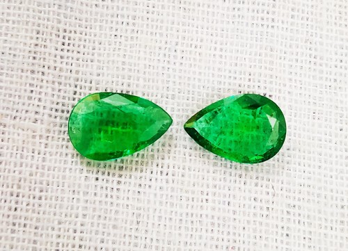 Natural Emerald Pair 1.38cts Certified Zambian Pear Pair Loose Gemstone - Picture 2 of 8