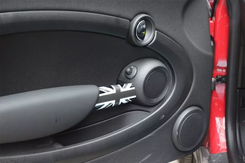 Mini cooper interior door handle outlet