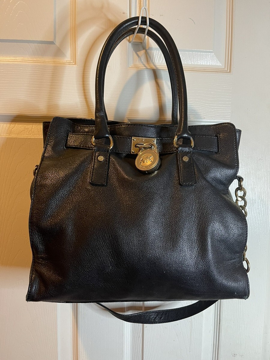 michael kors Black Leather Shoulder Bag With Gold Tone  display picture 2
