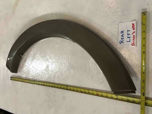 2003 FORD EXPIDITION Rear Quarter Wheel Opening Molding Trim Panel Driver Left - Picture 2 of 15