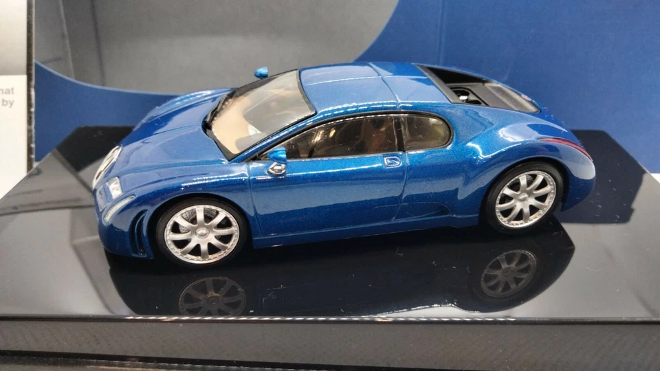 AUTOART BUGATTI EB 18.3 CHIRON SCALA 1:43 - Immagine 2 di 4